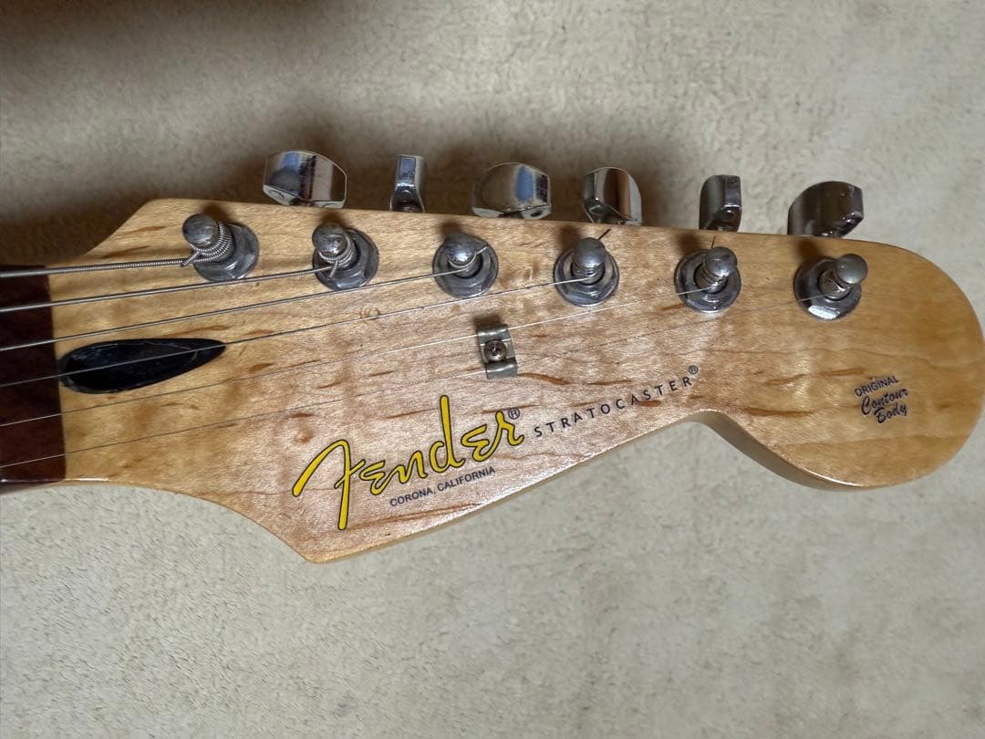 fender 風　Stratocaster サンバースト　ストラトキャスター