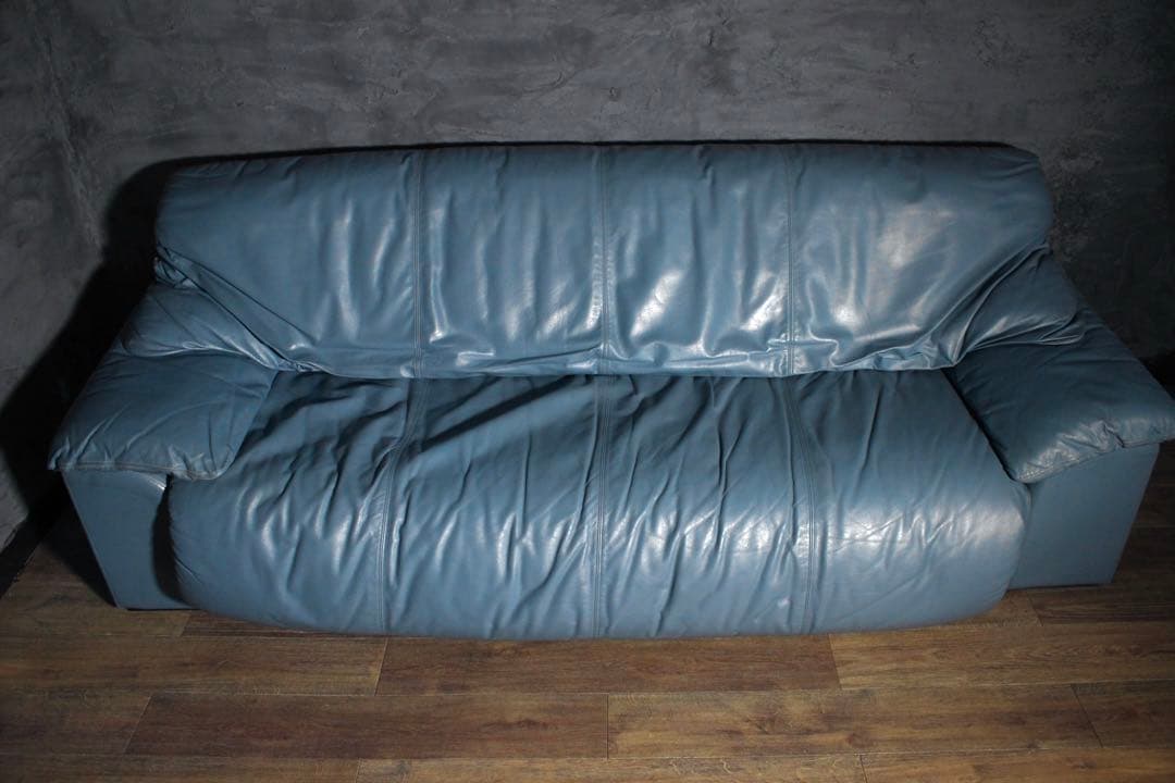 首都圏送無料〜50万マーニー　コレクターコンディション　ターコイズブルー　ソファ