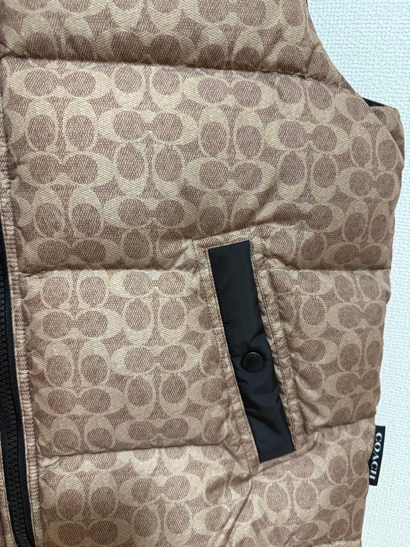 【最終値下】COACH ダウンベスト 黒/ベージュ