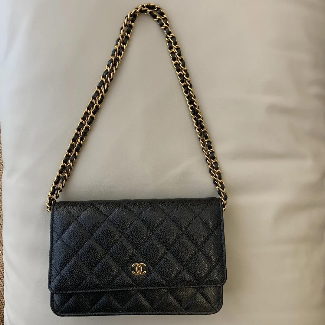 CHANEL チェーンウォレット 黒xゴールド金具