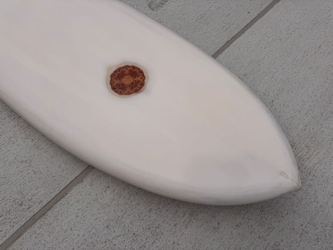 配送可送料無料　 xenosurfboard フレックステール　フィッシュ