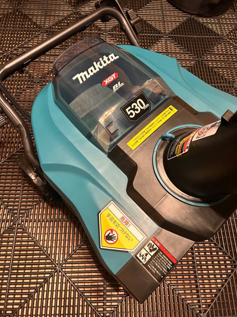 マキタ 充電式除雪機 40V MSN001GZ 40Vmax