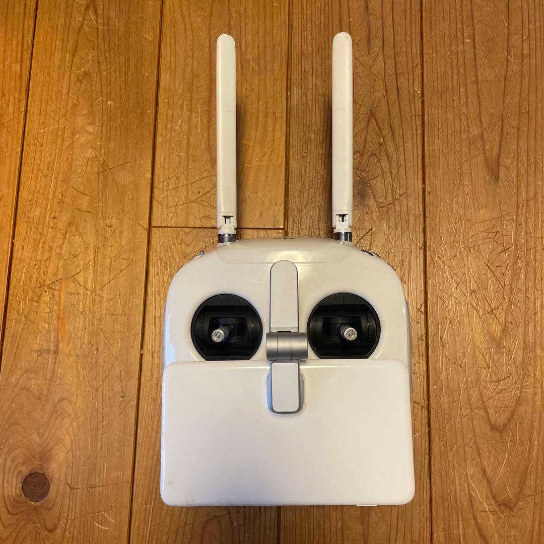 【ジャンク品】DJI Phantom 4 リモートコントローラー　GL300E