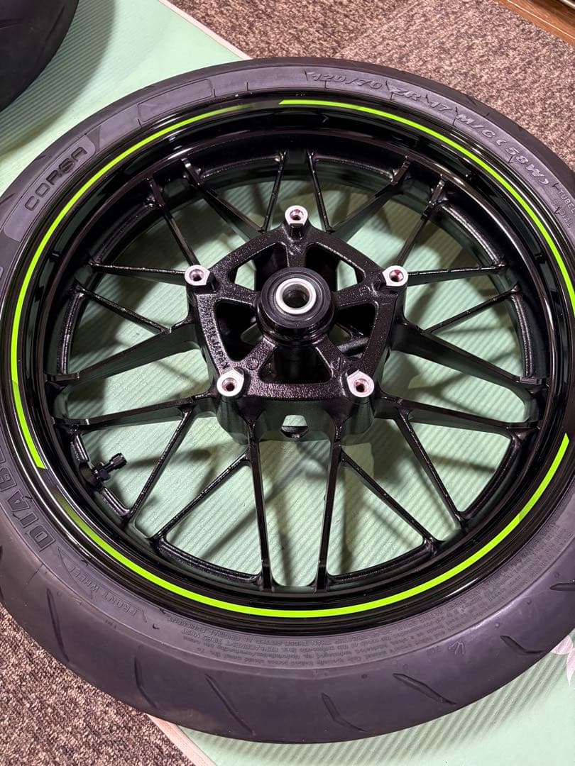 ピレリ ROSSO CORSA タイヤ ホイール　z900rs cafe