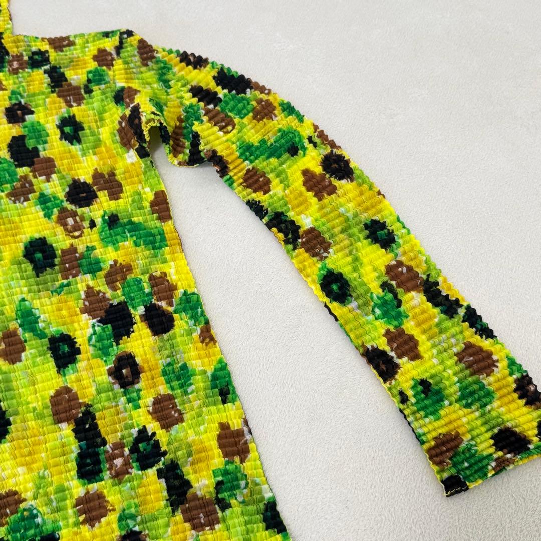 極美品✨ISSEY MIYAKE プリーツ　総柄　長袖　ハイネック　トップス