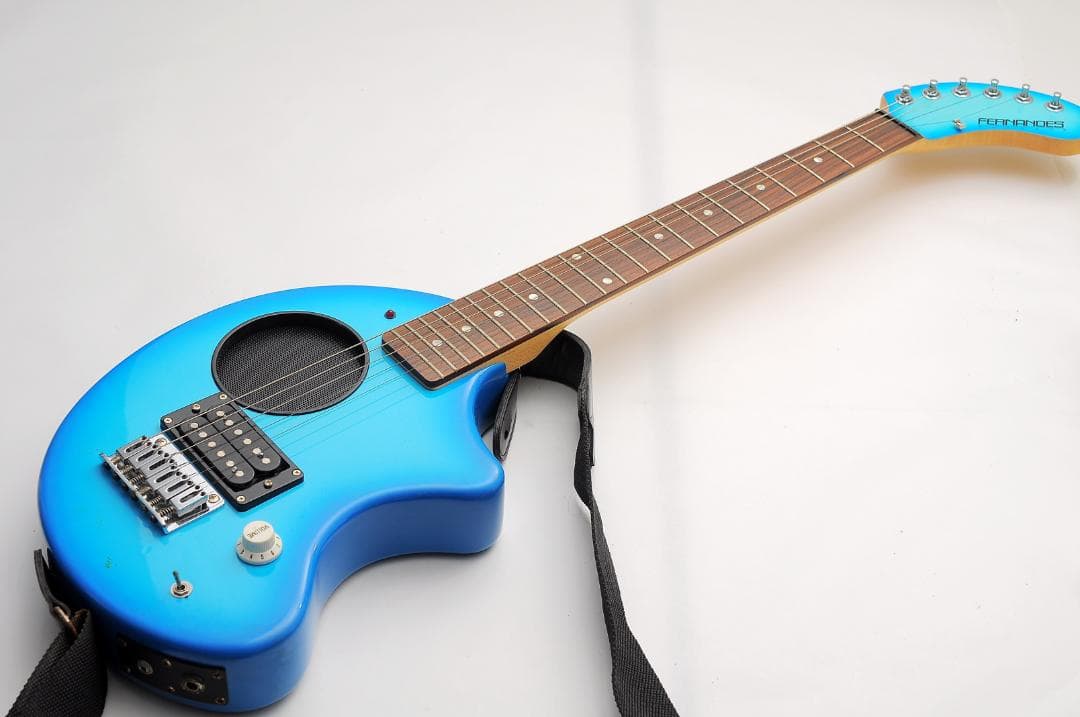 【動作確認済み】最終お値下げ　フェルナンデス ZO-3ギター