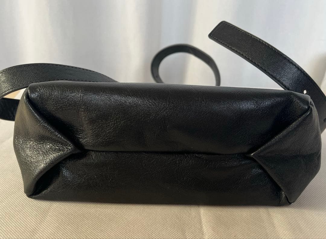 イアパピヨネボックスショルダーバッグ