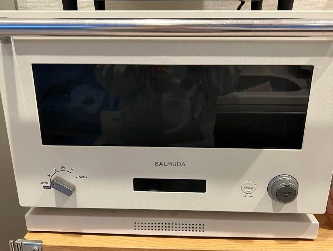 バルミューダ 電子レンジ オーブン BALMUDA K04A-WH