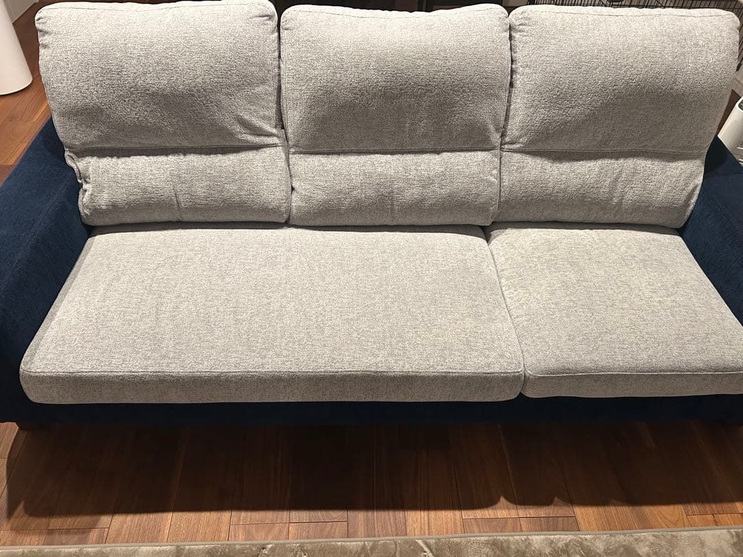 東京インテリア　3人掛けソファ