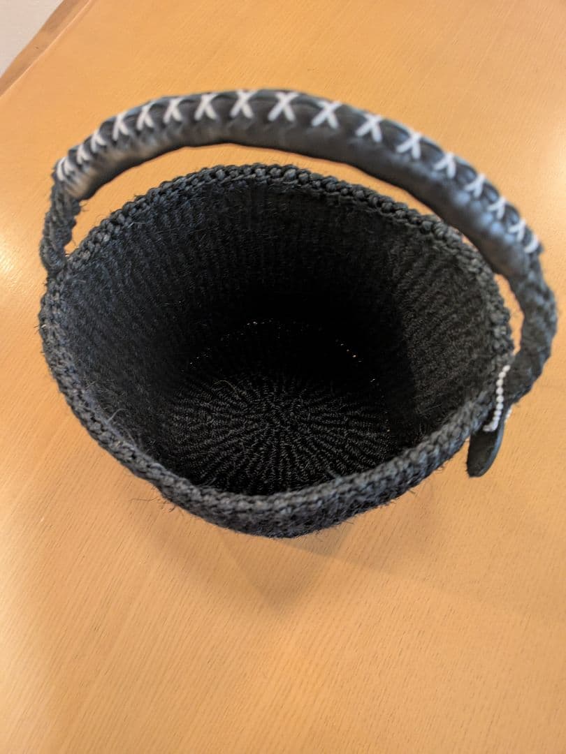 今だけ大セール!!meong blueかごバッグ