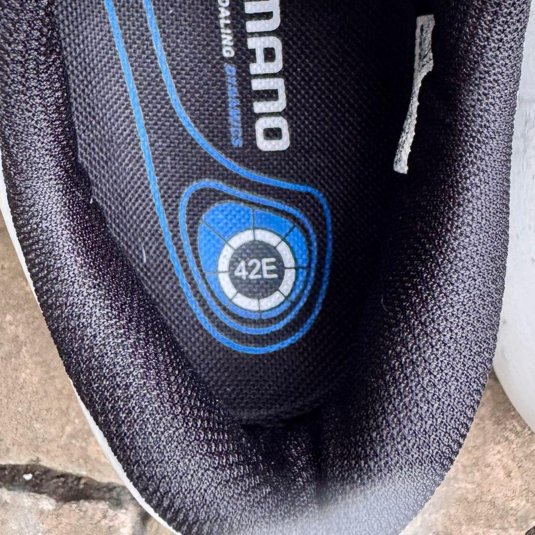 シマノ　ビンディングシューズ　RC7 42 カーボン　ホワイト　BOA