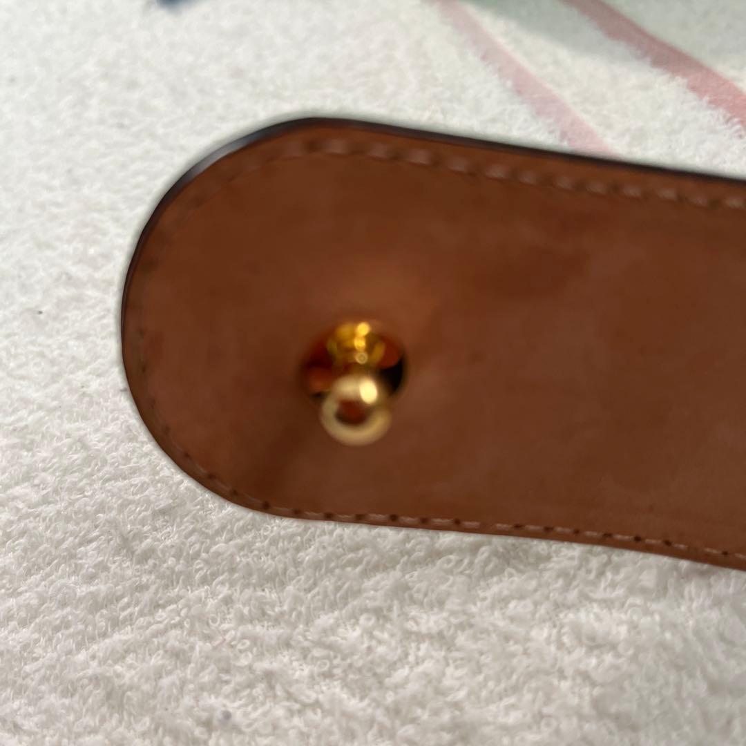 大幅お値下げです！ロエベ　 レディース 黒レザー ベルト