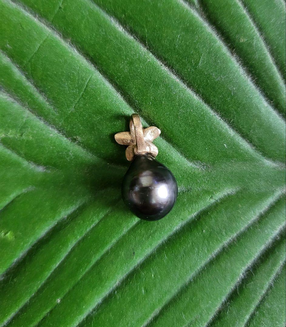 ハワイアンジュエリーK10YG プルメリア&タヒチアンパールチャーム