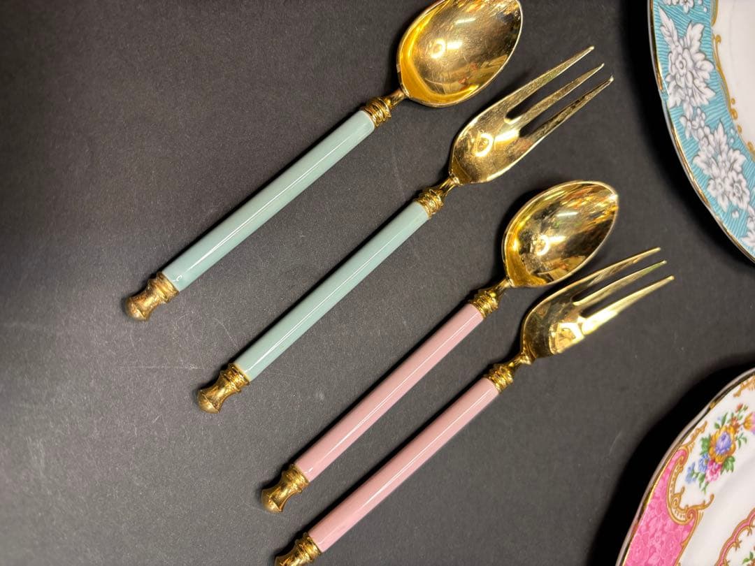 【訳あり価格】ロイヤルアルバート エンチャントメント ティートリオ 2セット