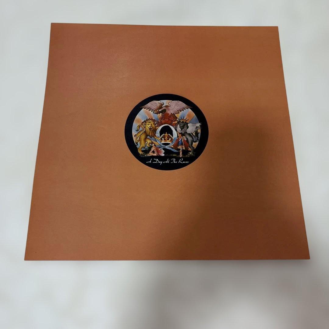 美品　Queen A Day At The Races レコード