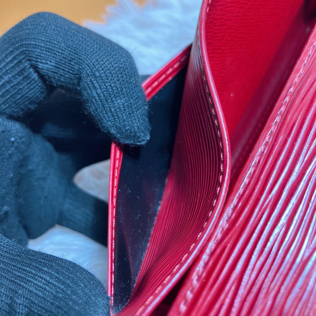 ！極美品！ ルイヴィトン エピ ポシェット ポルトモネ クレディ 長財布 レッド