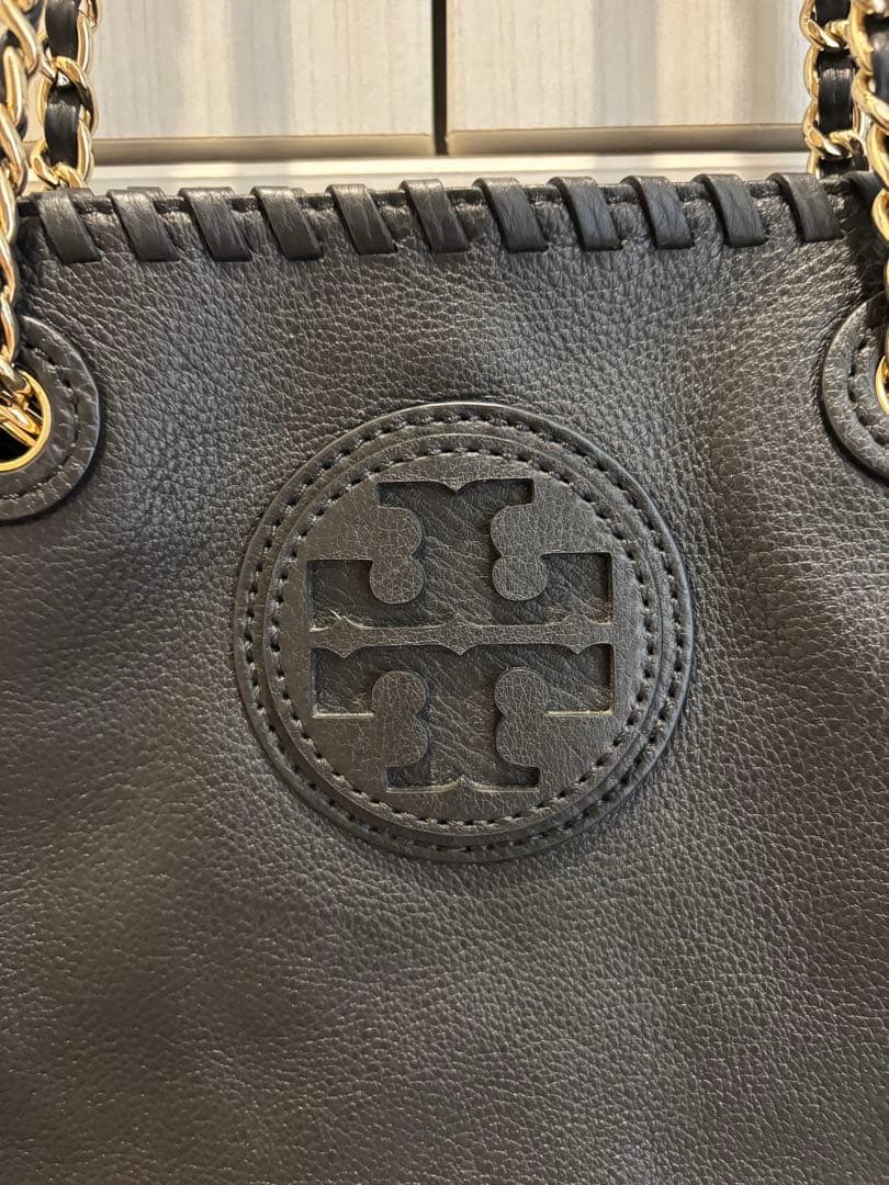 本日限定値下げ中です‼︎ 美品　トリーバーチ　レザーチェーンバック　ブラック