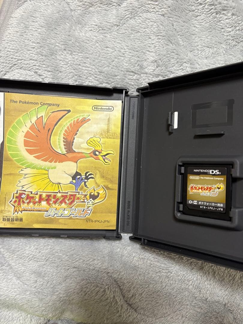 ポケットモンスター　ハートゴールド　箱付き　ポケウォーカー付き