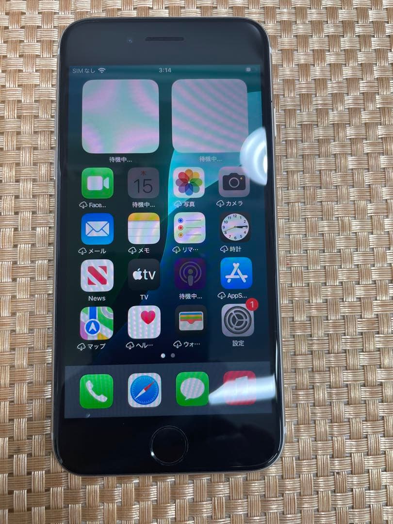iPhone SE 第3世代 64 GB スターライトSIMフリー【4201】