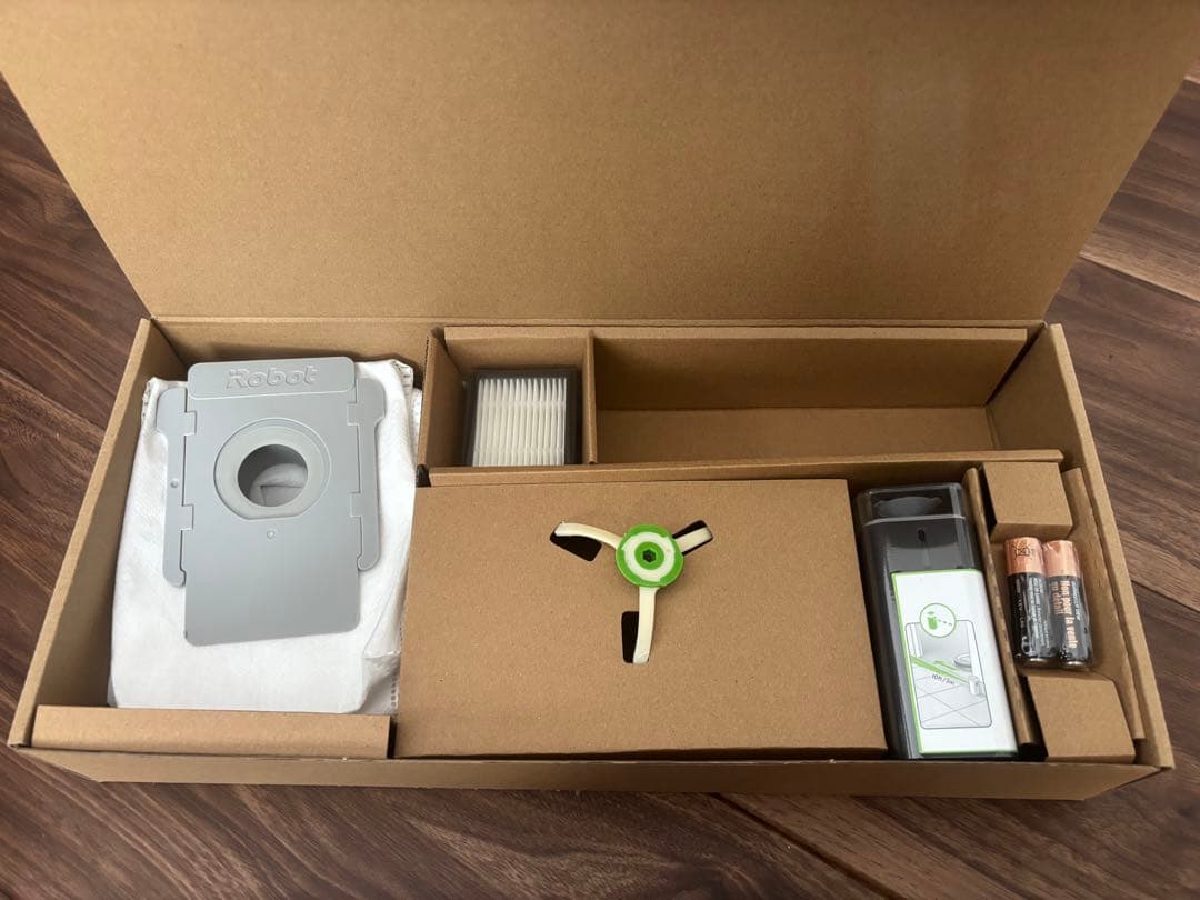 ミ*ー様 【iRobot】ルンバi7+　ロボット掃除機　自動ゴミ収集機能付き 付