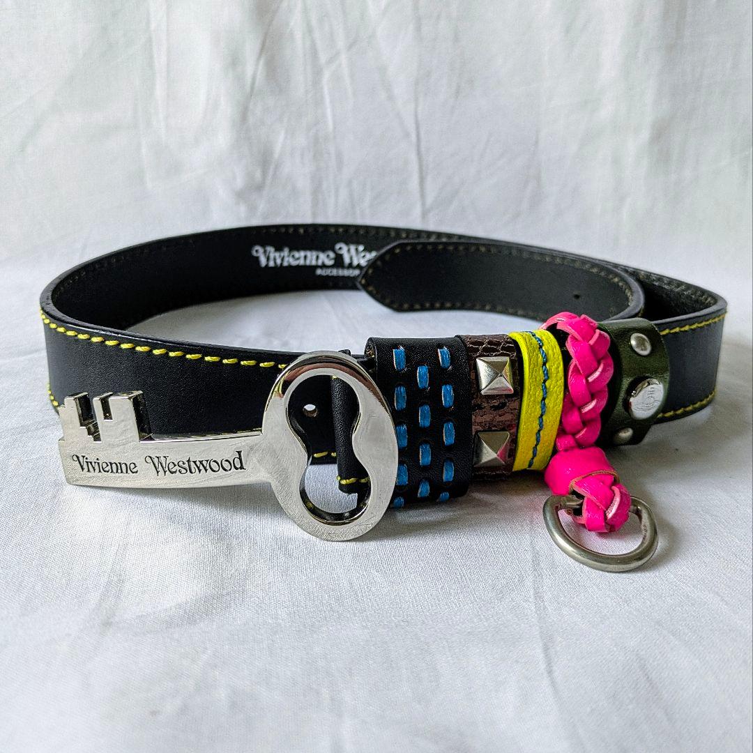 vivienne westwood 鍵 ロゴ バックルベルト フック付き