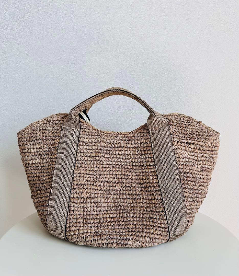 VIOLAD'ORO ゴールド　かごバッグ タッセル付き ヴィオラドーロ