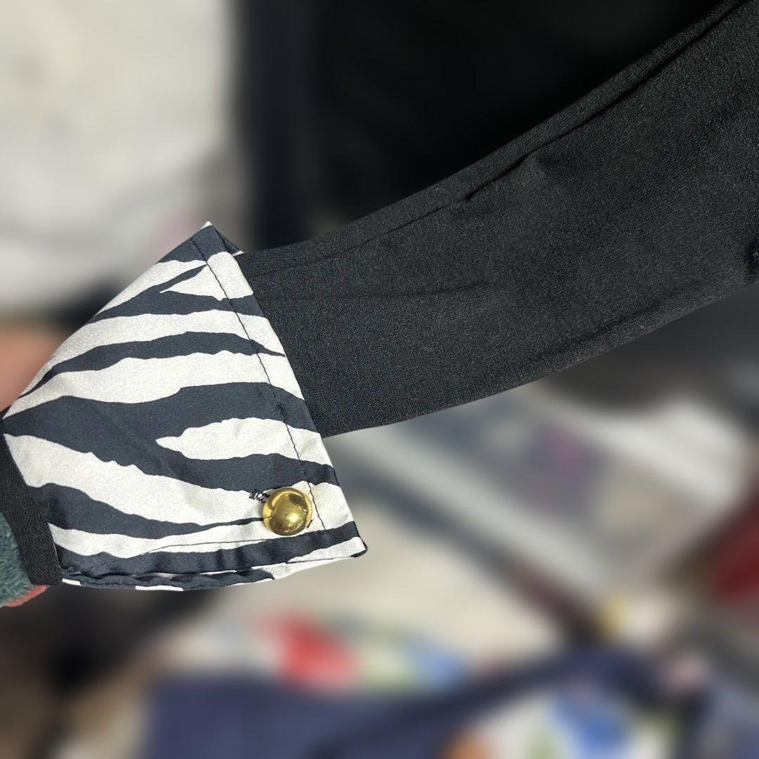 新品未使用　d.i.a ゼブラ柄装飾のトップス