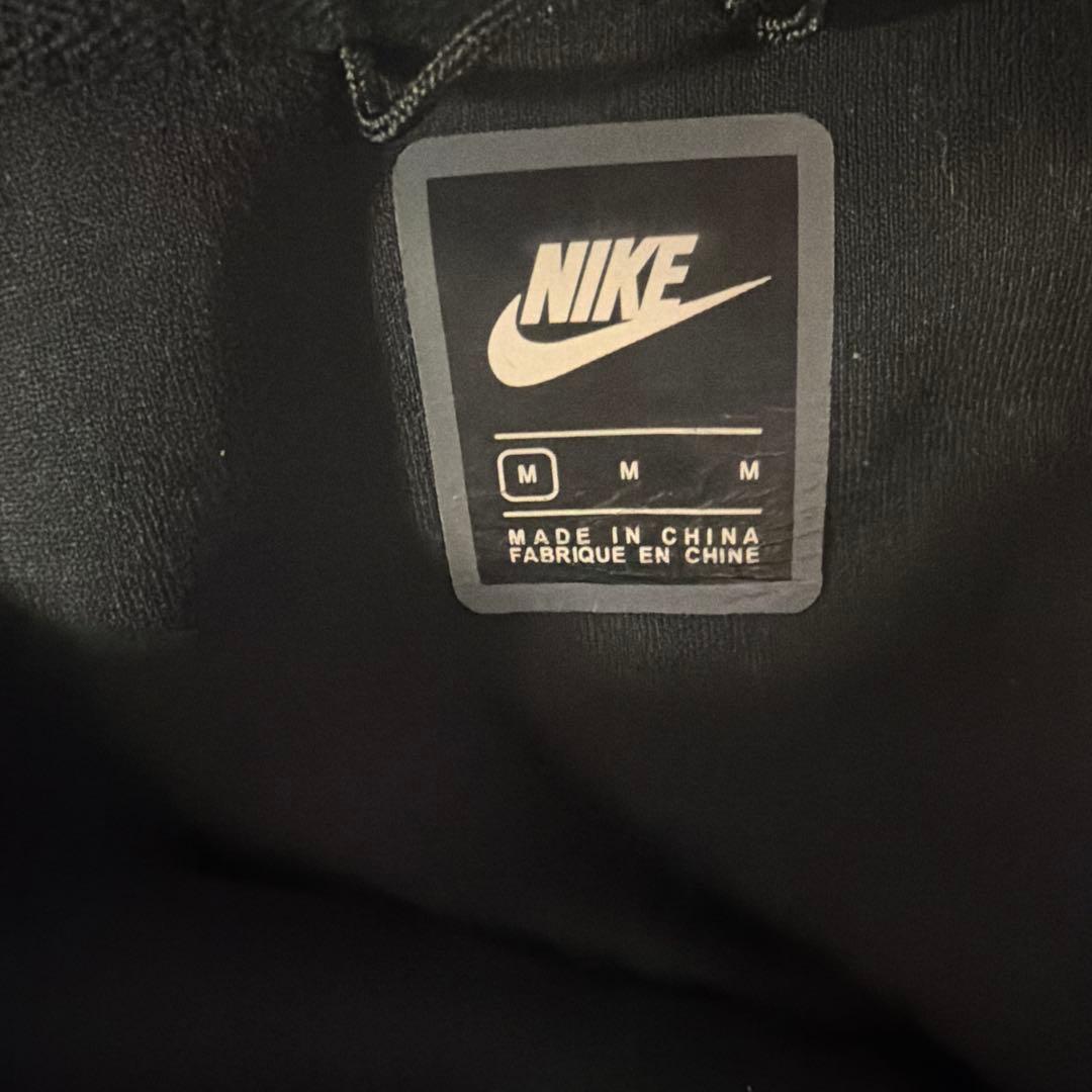 NIKE テックフリース 海外