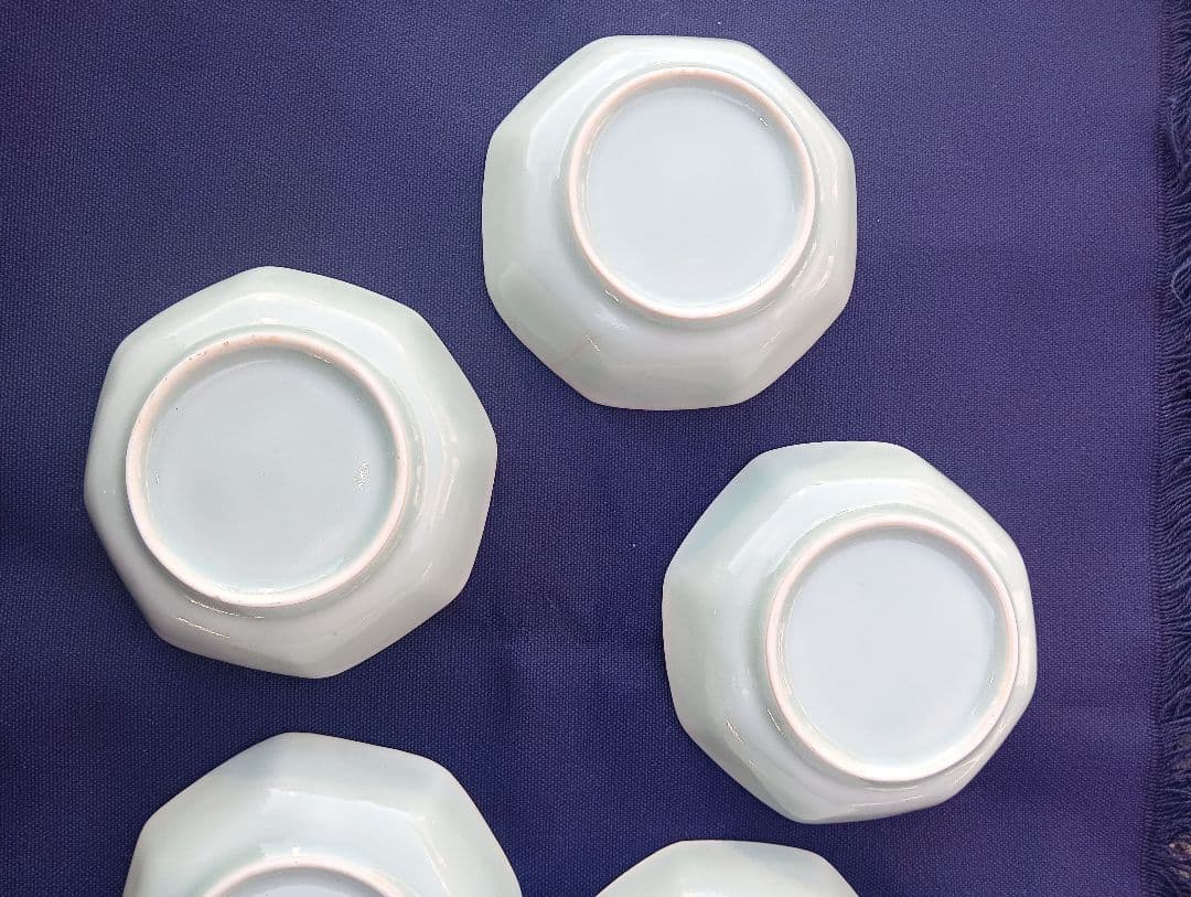 青い絵柄の八角形陶器皿5枚セット　古伊万里　小皿