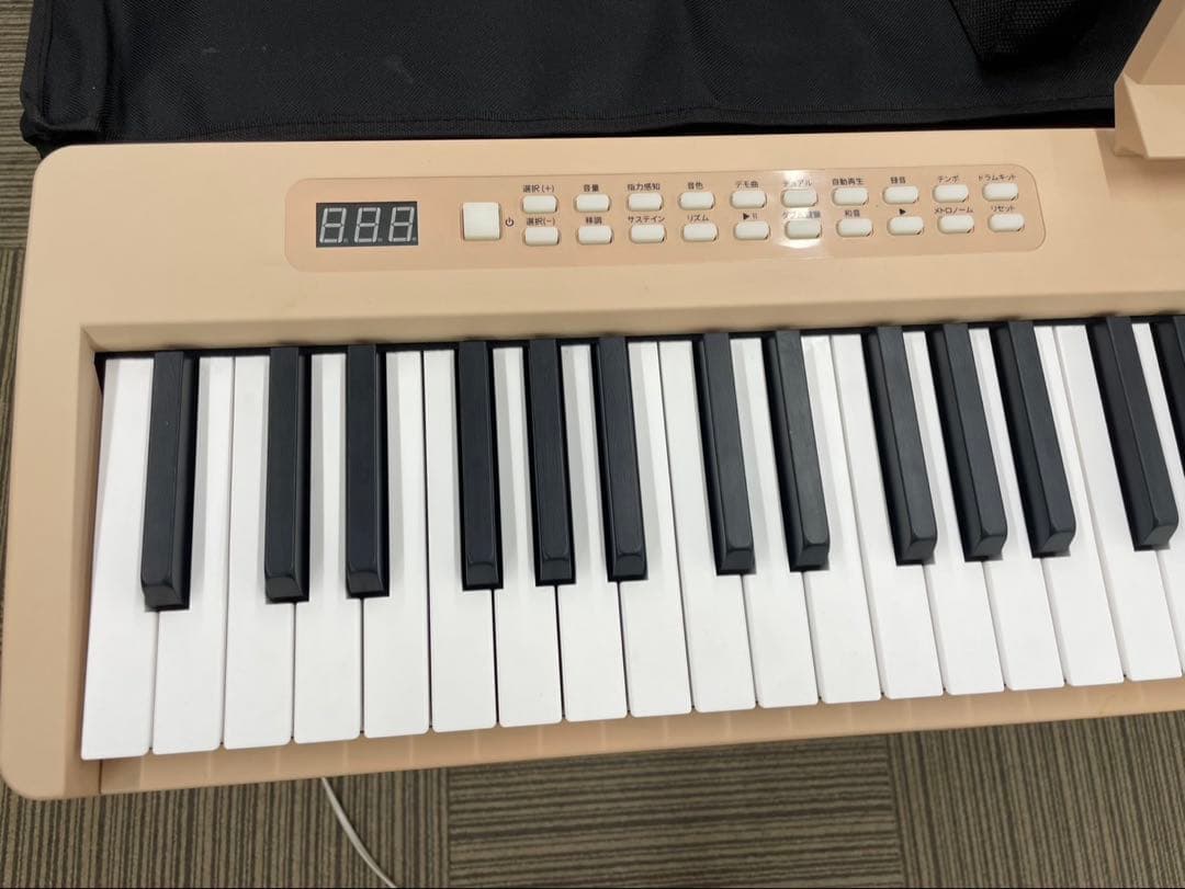 電子ピアノ　88鍵盤　充電タイプ　スリム軽量 オークベージュ