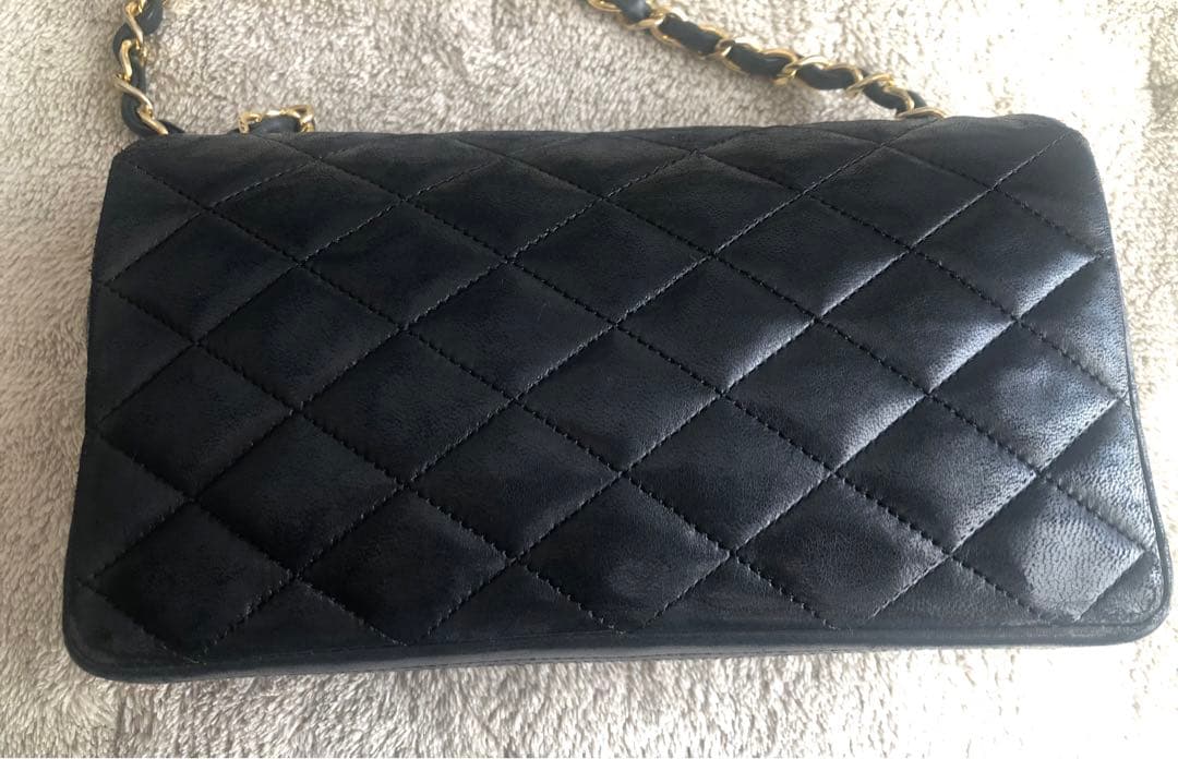 CHANELマトラッセ　ラムスキン　ショルダーバッグ
