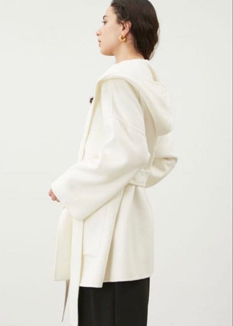 Mila owen ミラオーウェン　共布ベルト付ハーフ丈フードリバーコート