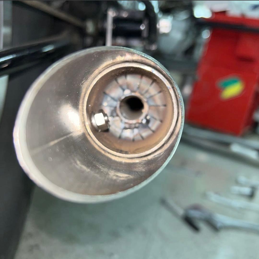 ど*ゃ様 ワンオフ　SR400 ショート菅　ドラッグパイプスラッシュカットマフラ