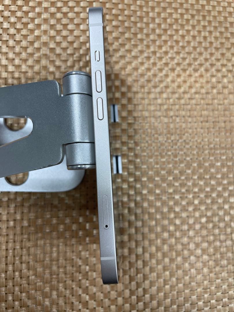 iPhone 13 128 GB スターライトSIMフリー【3078】