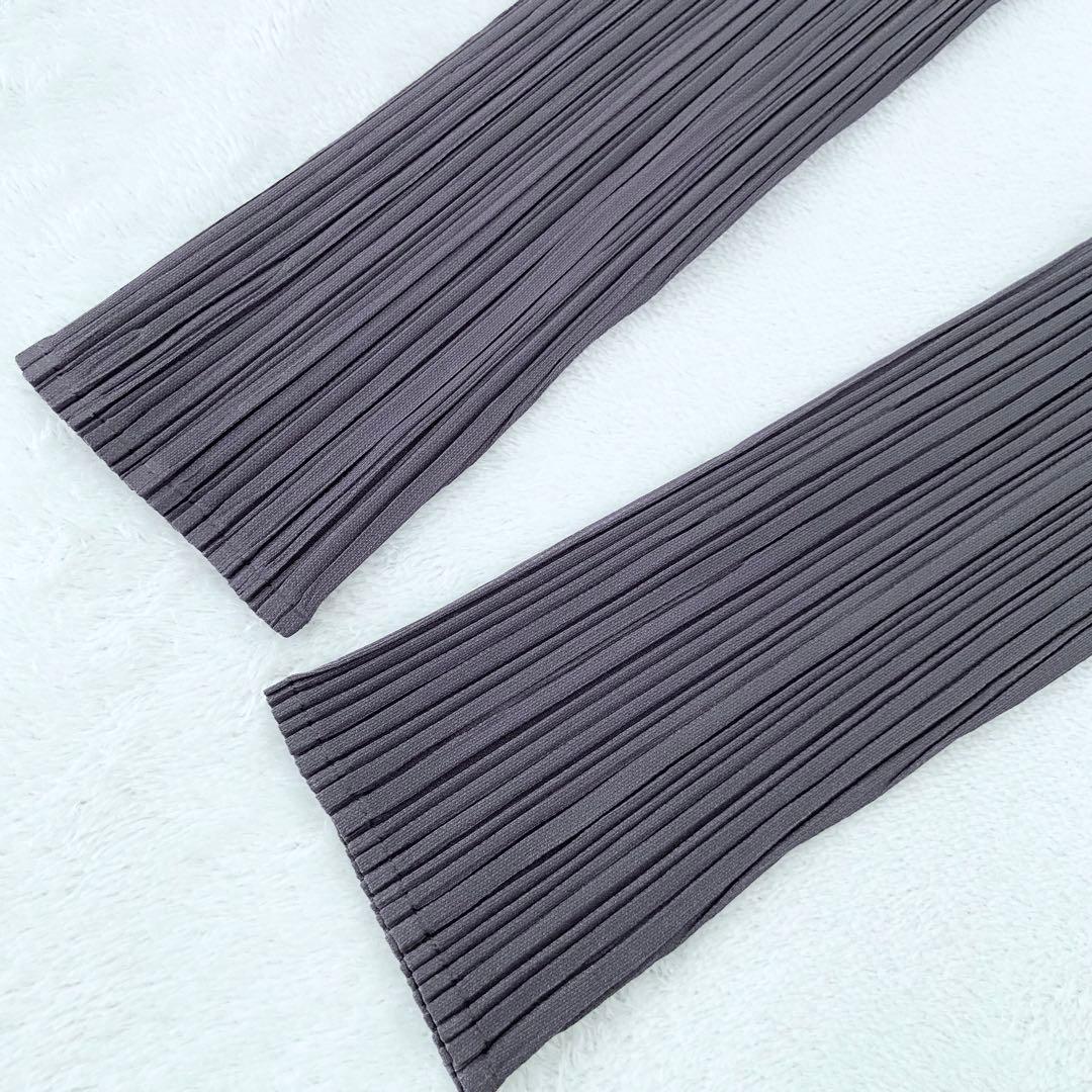 ISSEY MIYAKE PLEATS PLEASE ハイネック　バイカラー長袖