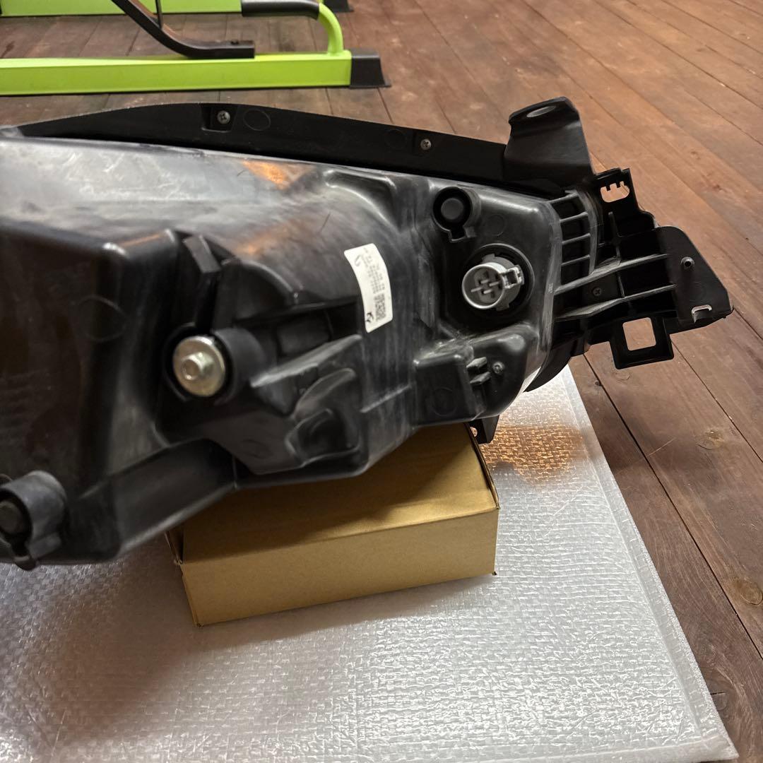 マツダCX5 ヘッドライト左（中古品）