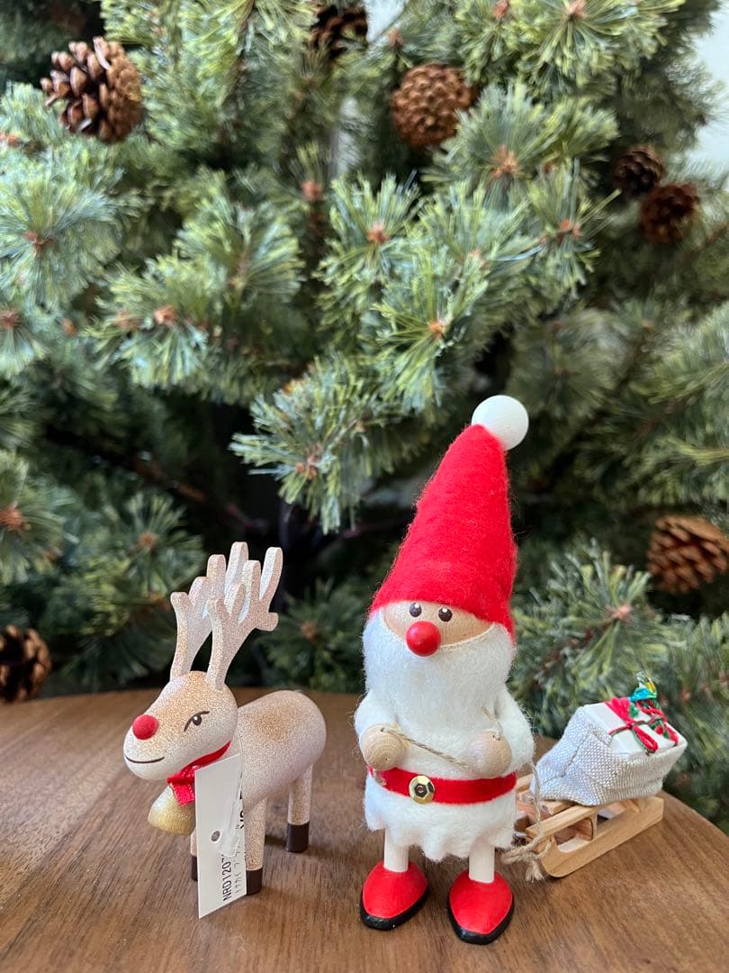 ノルディックギフト　ノルディカニッセ　ソリを引くサンタ　トナカイ