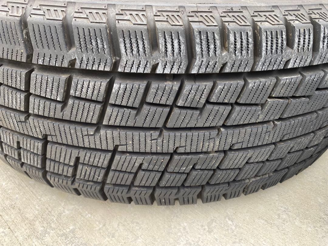 ニック　18インチ スタッドレスタイヤ(225/60R18)