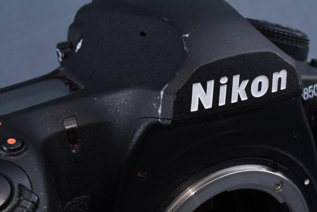 Nikon D850 動作良好 純正含むバッテリー4個 SD付属 ニコン