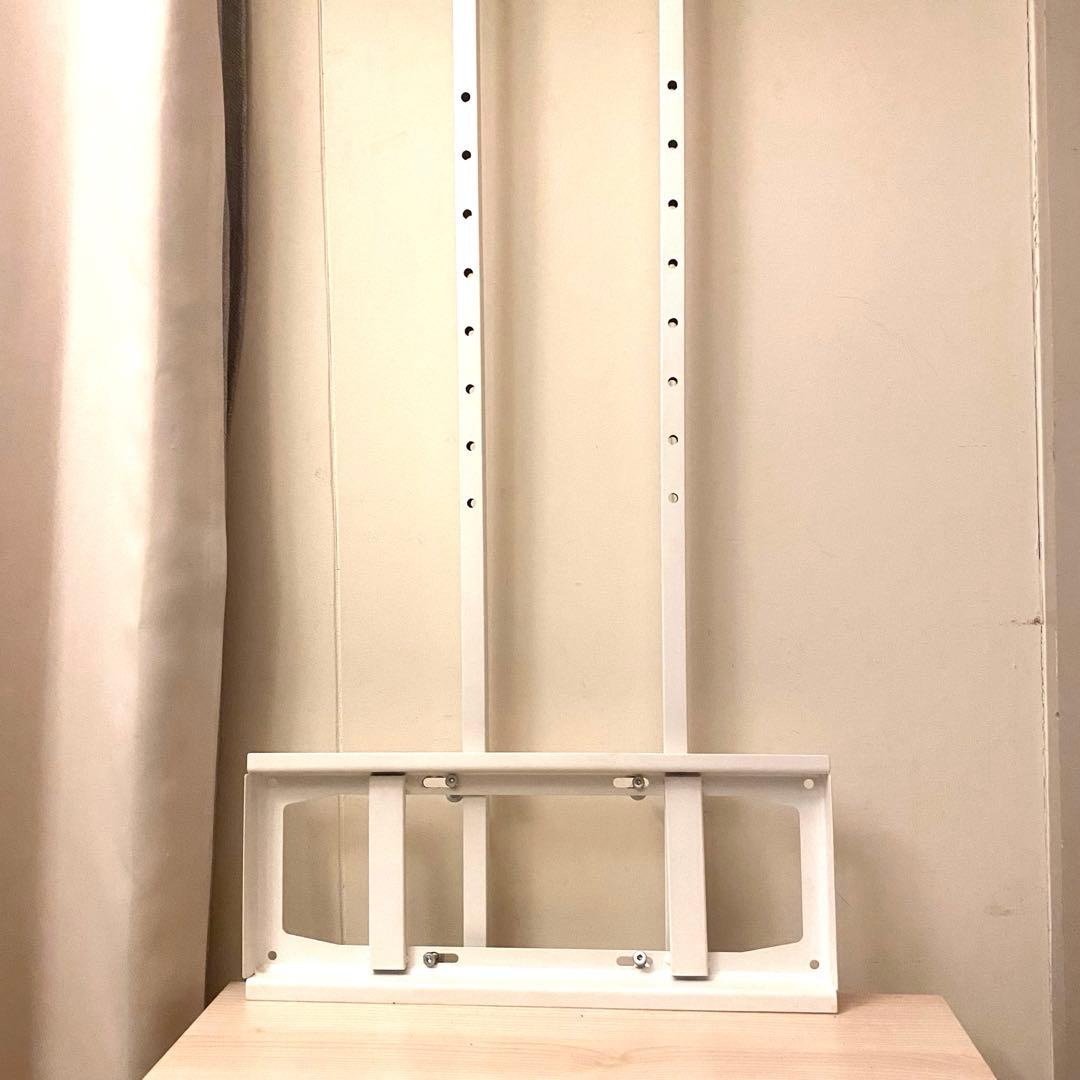 突っ張り壁面　TVラック