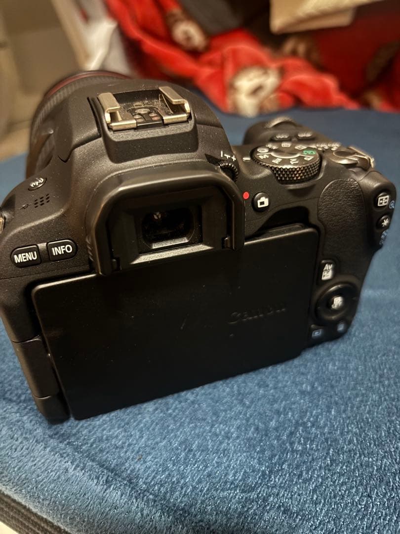 Canon Kiss 9 カメラ本体＋レンズセット(バッグ付)