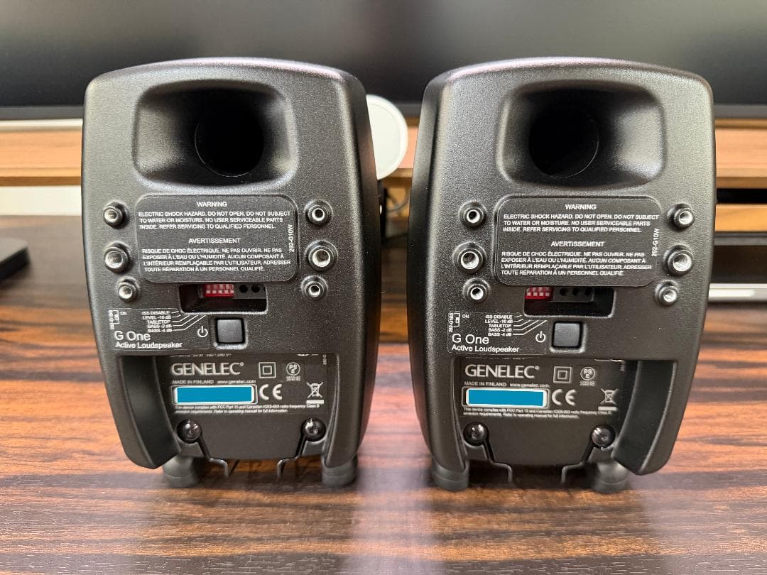 GENELEC G One　スタジオモニタースピーカー（ペア）美品　元箱あり