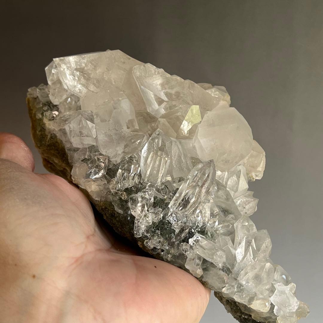 ヒマラヤ水晶　マニハール産　クローライト　クラスター　5