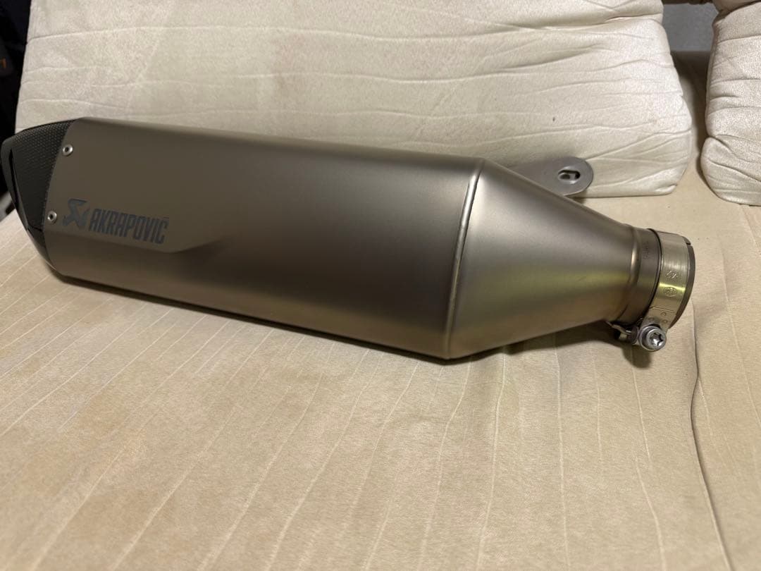 BMW S1000RR 純正オプション マフラーアクラポビッチAKRAPOVIC