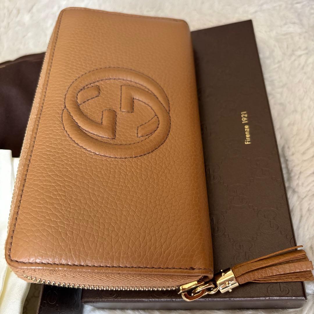 GUCCI ソーホー長財布