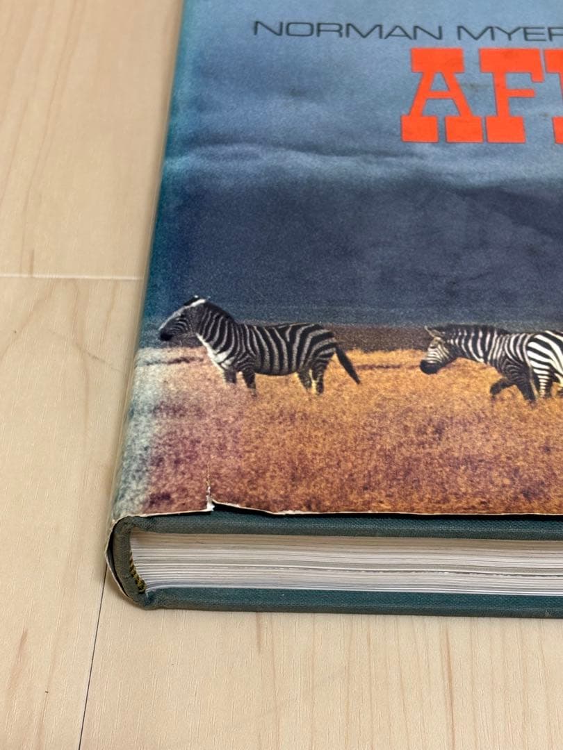 THE LONG AFRICAN DAY / Norman Myers (洋書)