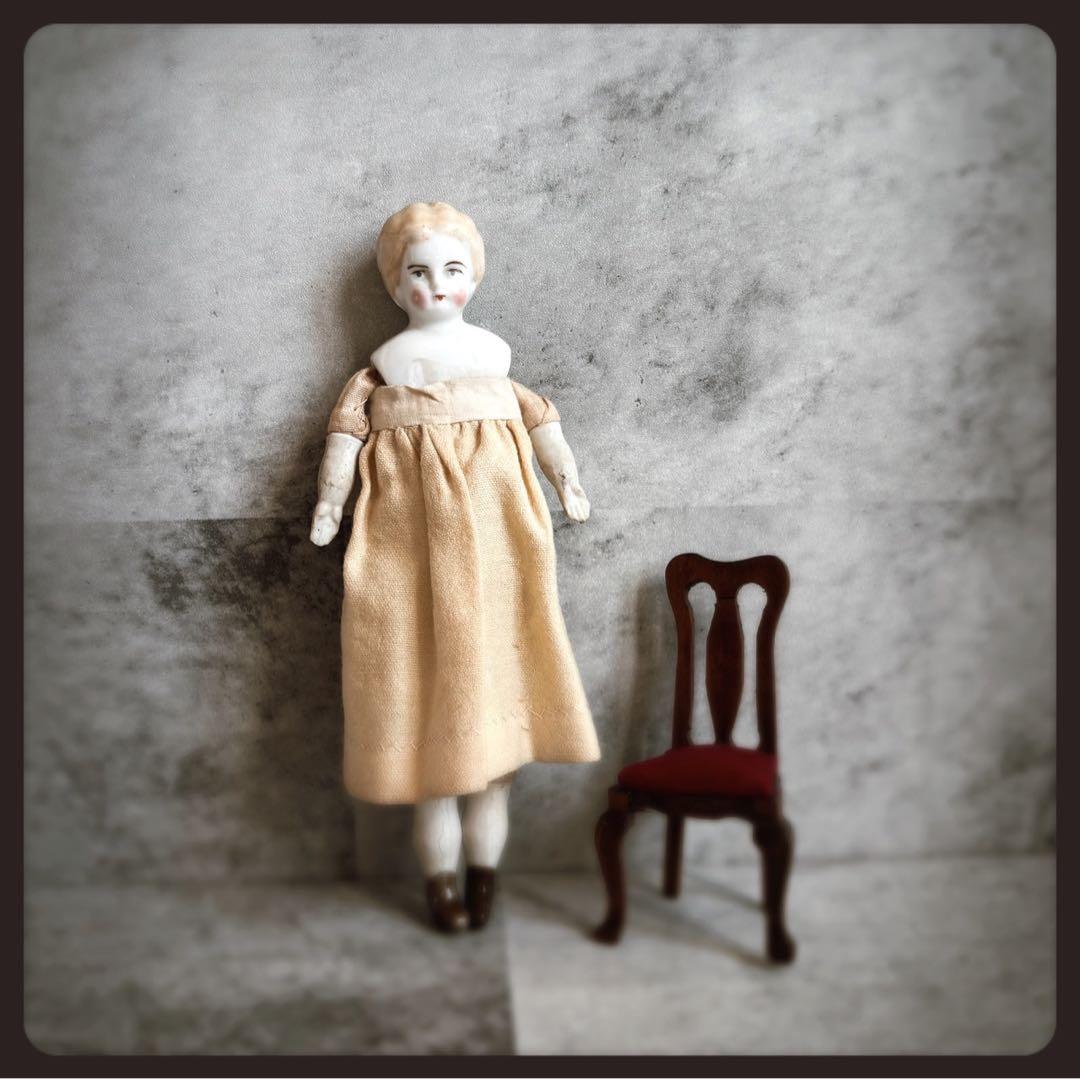 アンティーク　小さなブロンドチャイナヘッドドール
