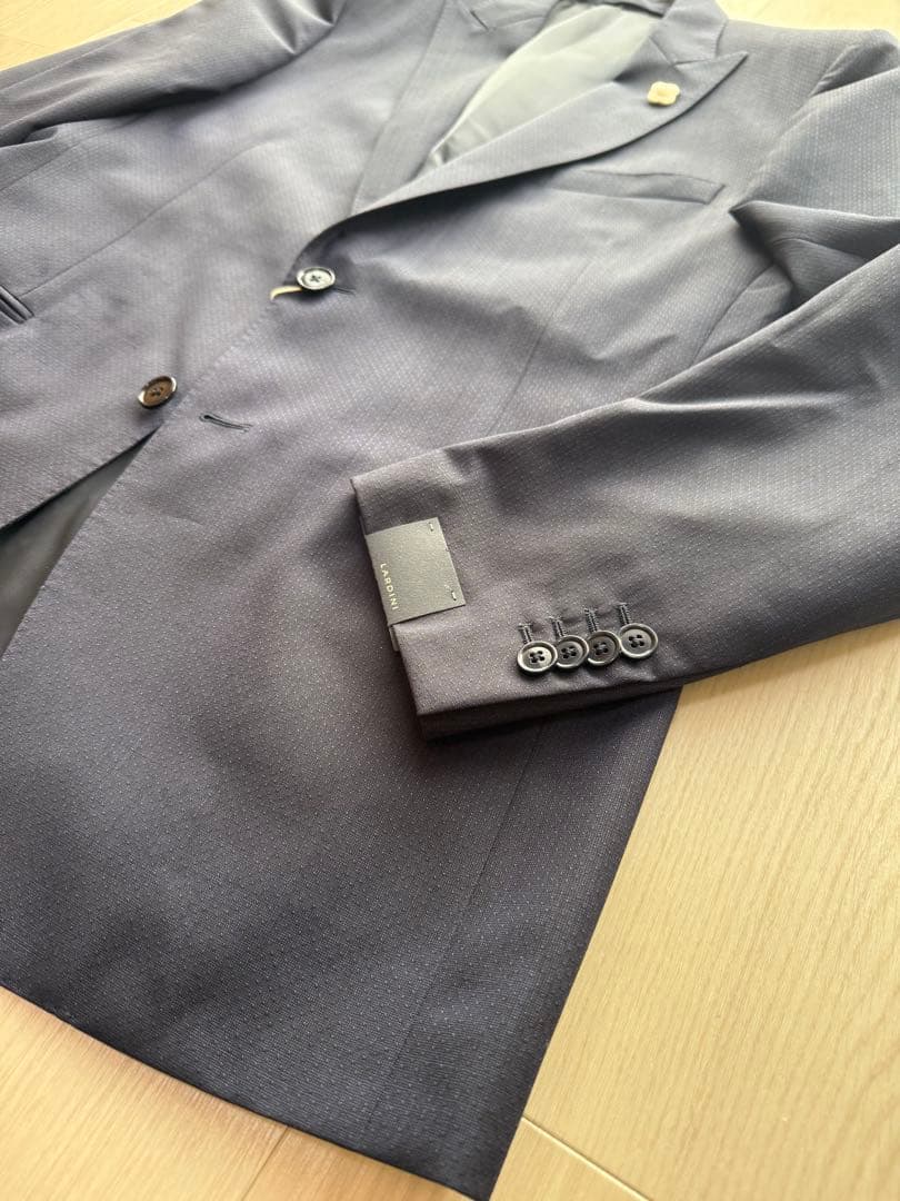 ※シャア 未使用 LARDINI ウールスーツ 50 ミッドナイトブルー