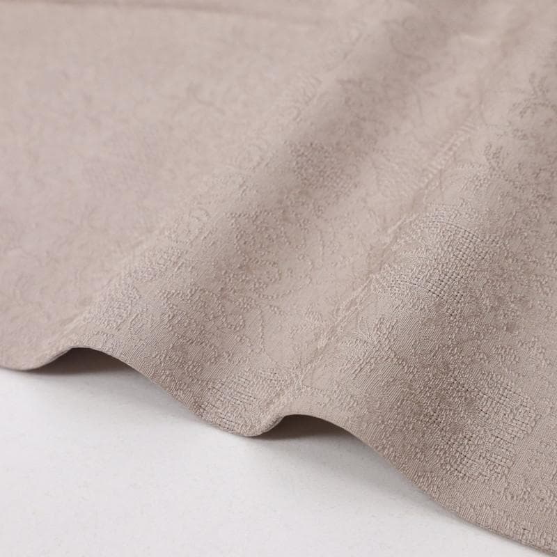 《上質■色無地◆胡桃染色ベージュ◆地紋起こし■背紋有◆袷正絹着物◆IC12-4》