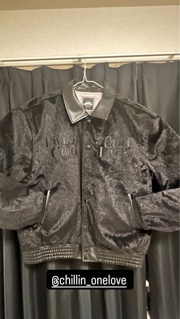 chillin one love 黒スタジャン